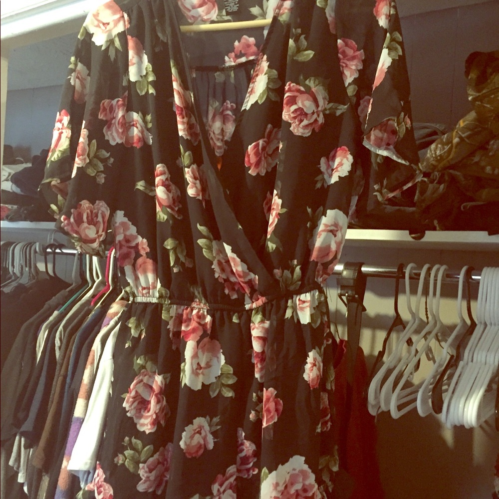Romper never worn